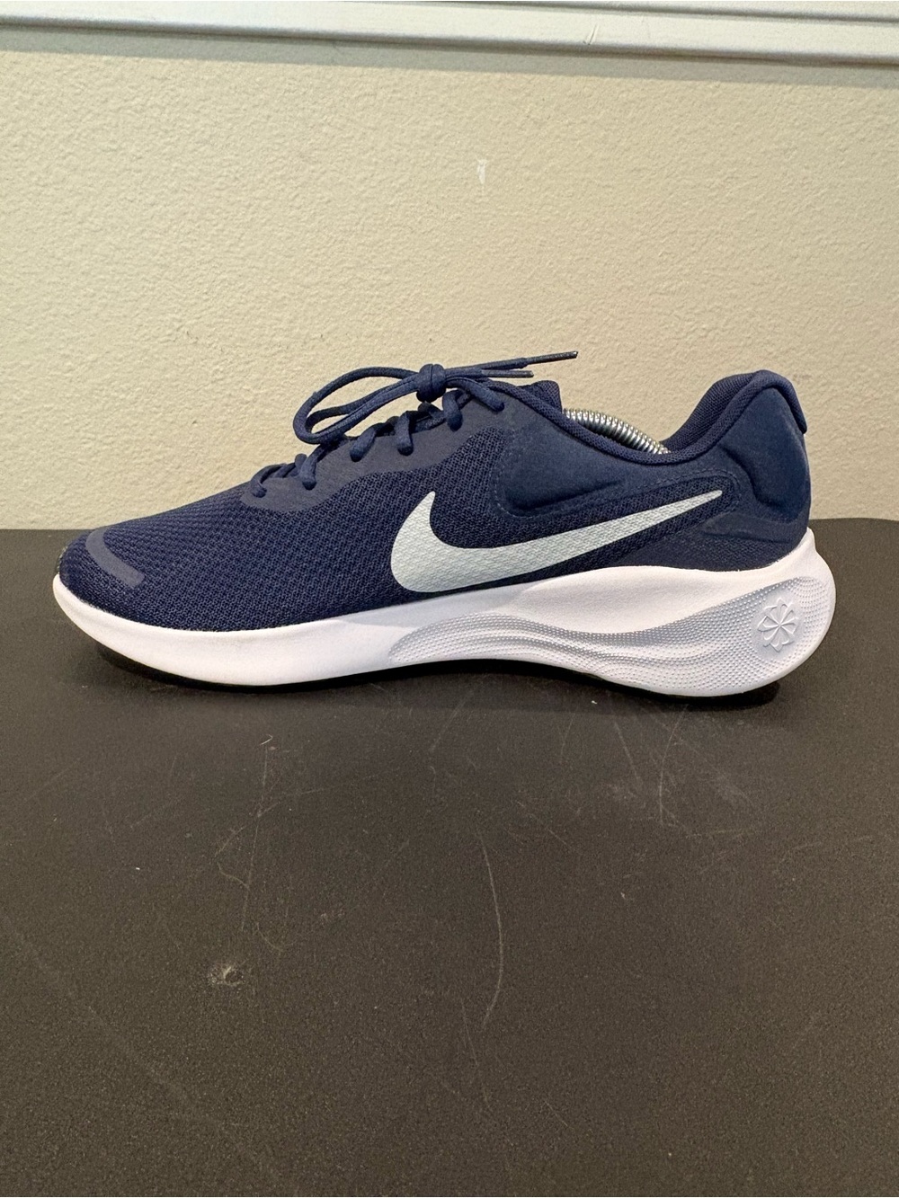 Nike Revolution 7 Midnight Navy Men’s Size 11.5 Running Shoes FB2207-400 - Picture 5 of 9